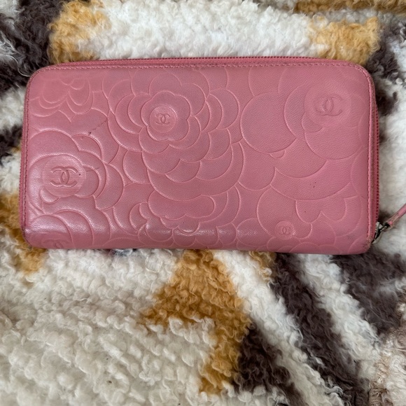 Pink long Chanel wallet - Picture 2 of 10